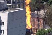 Из-за 20-метрового огненного столба в Воронеже пришлось эвакуировать два дома и поликлинику (видео)