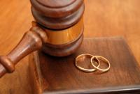 Лишь 0,3% из пар которые поженились по программе "Брак за сутки" расстались - Минюст