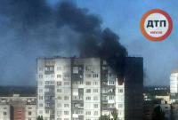 В Киеве на Теремках загорелись две квартиры 16-этажки