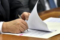 Порошенко подписал закон о создании печатных изданий Минобороны на время АТО