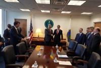 День П.Порошенко в Вашингтоне начался со встречи с министром энергетики США - С.Цеголко