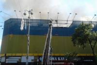 Пожар на Крещатике: в тушении участвует 15 единиц техники и 75 спасателей