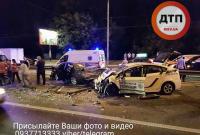 В Киеве во время погони за BMW произошло лобовое столкновение полицейского авто и Lancer