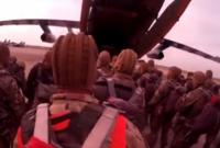 Дух захватывает: бойцы 79-й бригады десантируются с Ил-76 (видео)