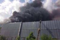 В Днепре загорелась крыша металлургического завода