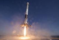 SpaceX успешно запустила Falcon 9 с десятью спутниками