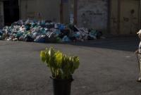 Из-за забастовки сборщиков мусора в Афинах образовались мусорные горы