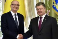 П.Порошенко обсудил с послом Чехии вопросы сотрудничества в Вышеградской четверке