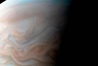 НАСА представило уникальный снимок гигантского урагана Юпитера