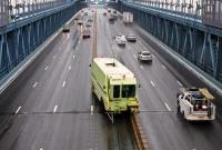 На мосту Патона впровадять систему Road Zipper (видео)