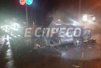 В центре Киева в результате ДТП дотла сгорел автомобиль