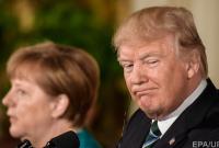 Белый дом прокомментировал отказ Трампа пожать руку Меркель