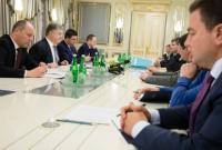 П.Порошенко с руководителями фракций обсуждал ситуацию с МВФ и Еврокомиссией