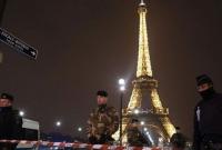 Паника в Париже. Полиция оцепила Эйфелеву башню и эвакуировала Северный вокзал