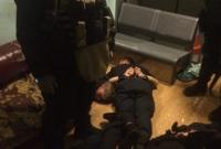 В Киеве задержали 5 патрульных полицейских, грабивших людей на вокзале