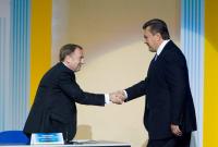 Януковичу и Лавриновичу сообщили о подозрении в захвате власти путем конституционного переворота