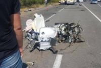 В результате ДТП в Херсонской области "Lexus" разорвало на части: трое погибших