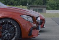 Гонка суперседанов Mercedes-AMG и Porsche (видео)