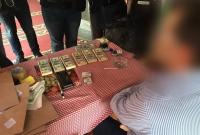 Чиновника Укрзализныци поймали на взятке в $300 тысяч