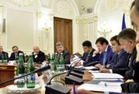 Порошенко: на заседании СНБО сегодня обсудили "оборонительные" статьи Госбюджета-2018
