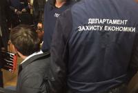 В Харькове госисполнитель требовал более 100 тысяч гривен взятки