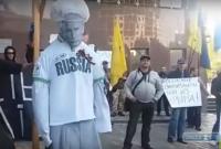 В Одессе активисты расправились с чучелом Путина