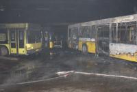 В Киеве произошел пожар в автопарке, сгорели 6 автобусов