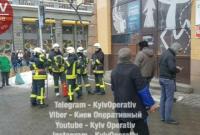 Пожарные уже больше часа не могут приступить к тушению пожара на Бессарабском рынке - ГосЧС Киева