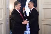П.Порошенко и Й.Столтенберг договорились активизировать работу в рамках трастовых фондов НАТО