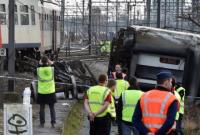 Поезд сошел с рельсов в Бельгии: 1 человек погиб, по меньшей мере 27 травмированы
