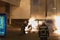 В Киеве возле метро "Лукьяновская" взорвался микроавтобус