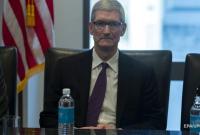Apple урезала зарплату Тиму Куку - СМИ