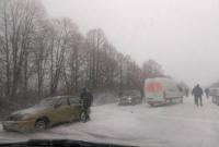 В Хмельницкой области временно перекрыли движение по трассе государственного значения