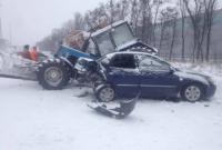 ДТП с участием двух автомобилей и снегоуборочной техники произошла в Киевской области
