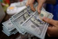 Украинцы за год продали валюты на $2,5 миллиарда больше, чем купили