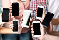 Люди по всему миру пользуются 4 млрд смартфонов