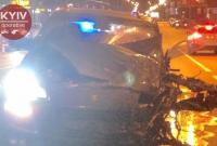 На Оболони Porsche врезался в микроавтобус, двое пострадавших