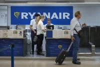 Более 400 рейсов отменены: в Европе началась крупнейшая забастовка пилотов Ryanair
