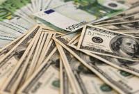 В июле украинцы активно клали валюту на депозиты: рост составил 2%