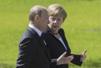 New York Times: неожиданная встреча Меркель с Путиным может быть сигналом для США