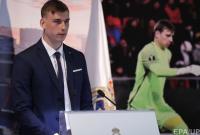 Девушка вратаря сборной Украины отреагировала на слухи о его уходе из Реала