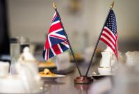 Посольства США и Британии творчески поздравили украинцев с Днем Независимости