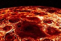 NASA опубликовало видео полета над северным полюсом Юпитера