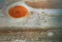 NASA показало большое красное пятно Юпитера