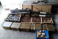 В Донецкой области обнаружен очередной тайник с боеприпасами