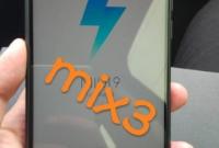 Xiaomi Mi Mix 3 показался на «живом» снимке