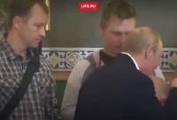 "Царь ботокса": пресмыкающийся перед Путиным старик разозлил сеть (видео)