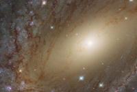 Hubble запечатлел гигантского двойника Млечного Пути