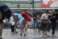 Тайфун Джондари в Японии: отменены несколько сотен авиарейсов