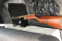 В автобусах на выезд в Польшу обнаружили спрятанные винтовку и пистолет-пулемет Шпагина